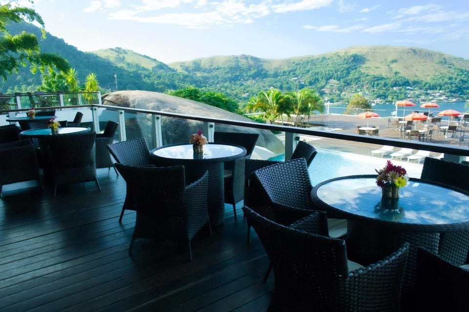Balcony/Terrace, Pool view, Sea view