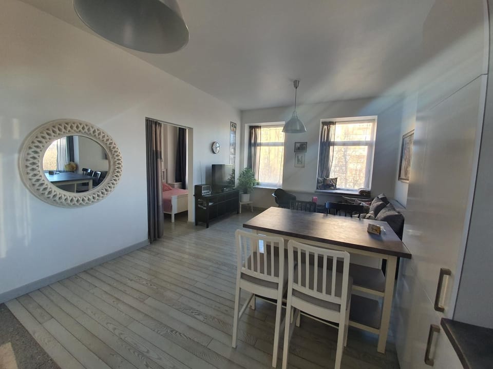 Kitchen or kitchenette, Living room, Dining area