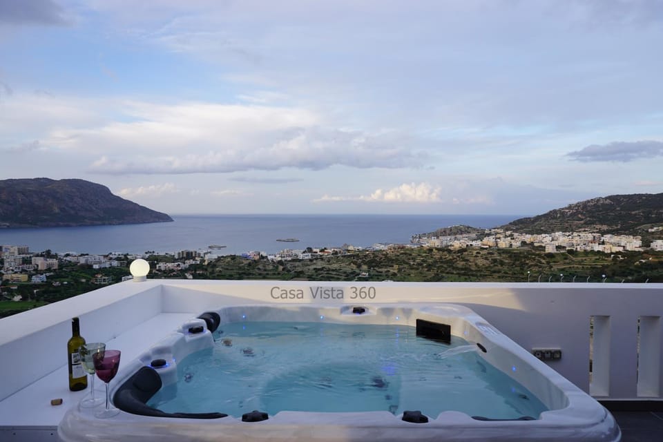 Hot Tub, Beach, City view, Pool view, Sea view