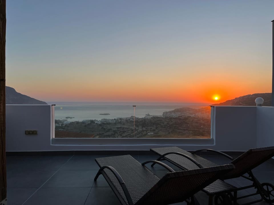 View (from property/room), Balcony/Terrace, Sea view, Sunrise