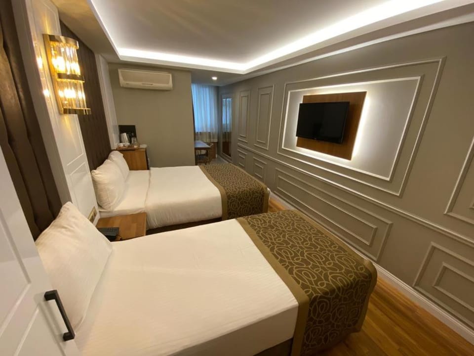 Bed, TV and multimedia, Photo of the whole room, Bedroom, air conditioner
