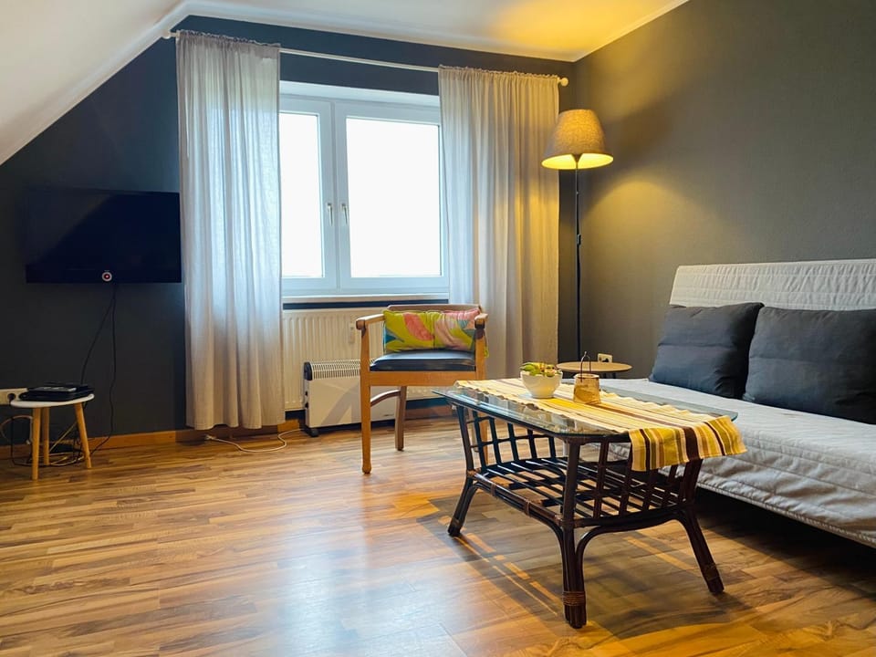 TV and multimedia, Living room, Bedroom