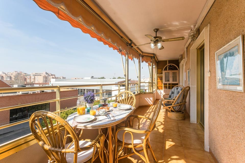 Amplio Apart, Piscina y 2 Parkings, de temporada Apartment in Santa Pola