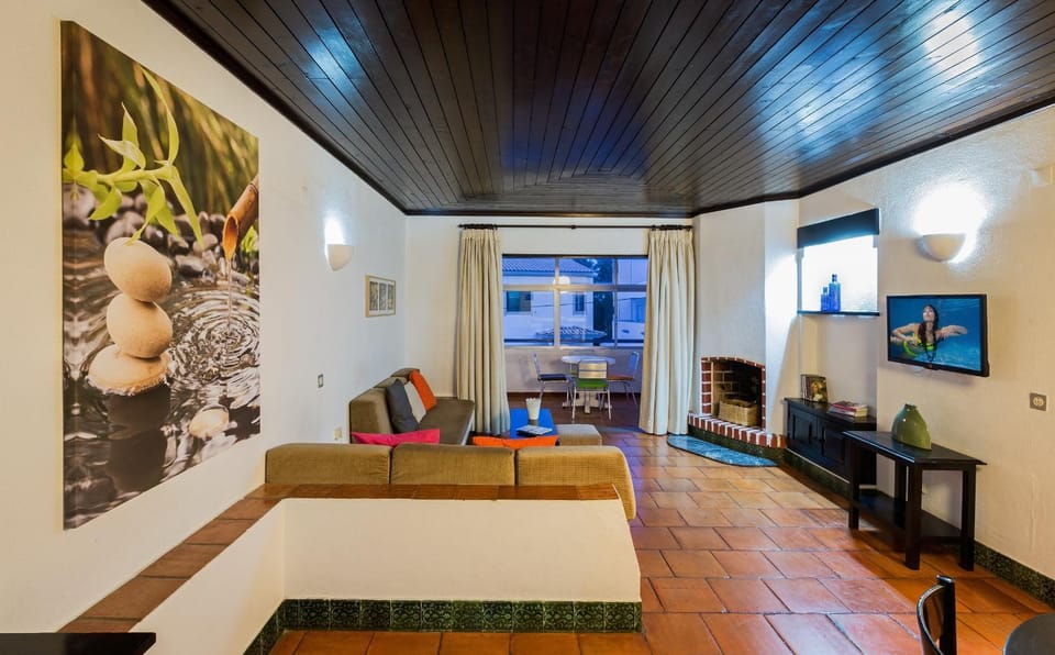 Living room, Photo of the whole room, Seating area