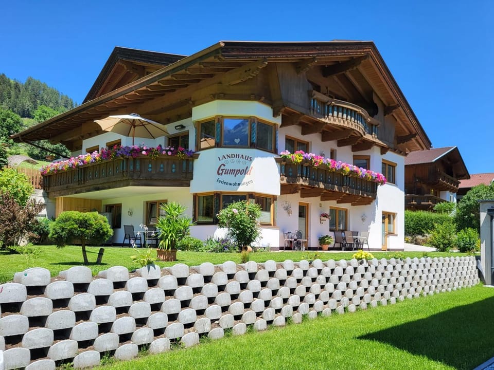 Property building, Garden, Garden view