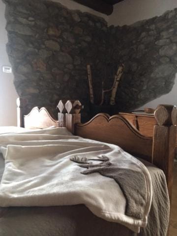 Bed, Decorative detail, Mountain view