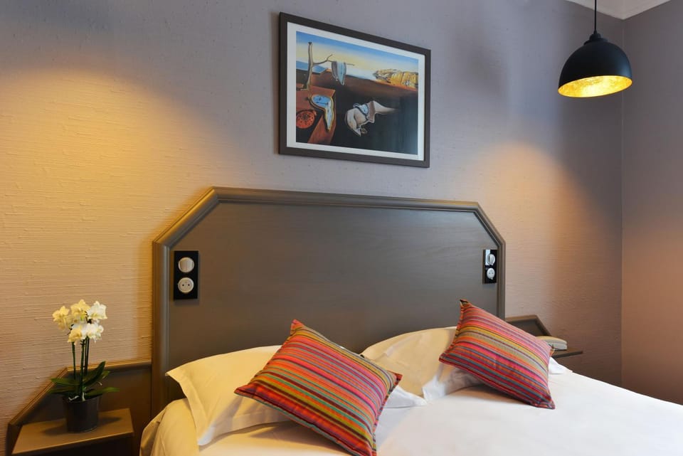 Bed, Photo of the whole room