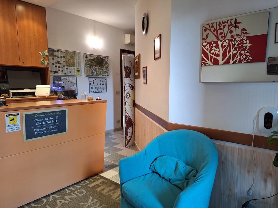 Lobby or reception, Seating area