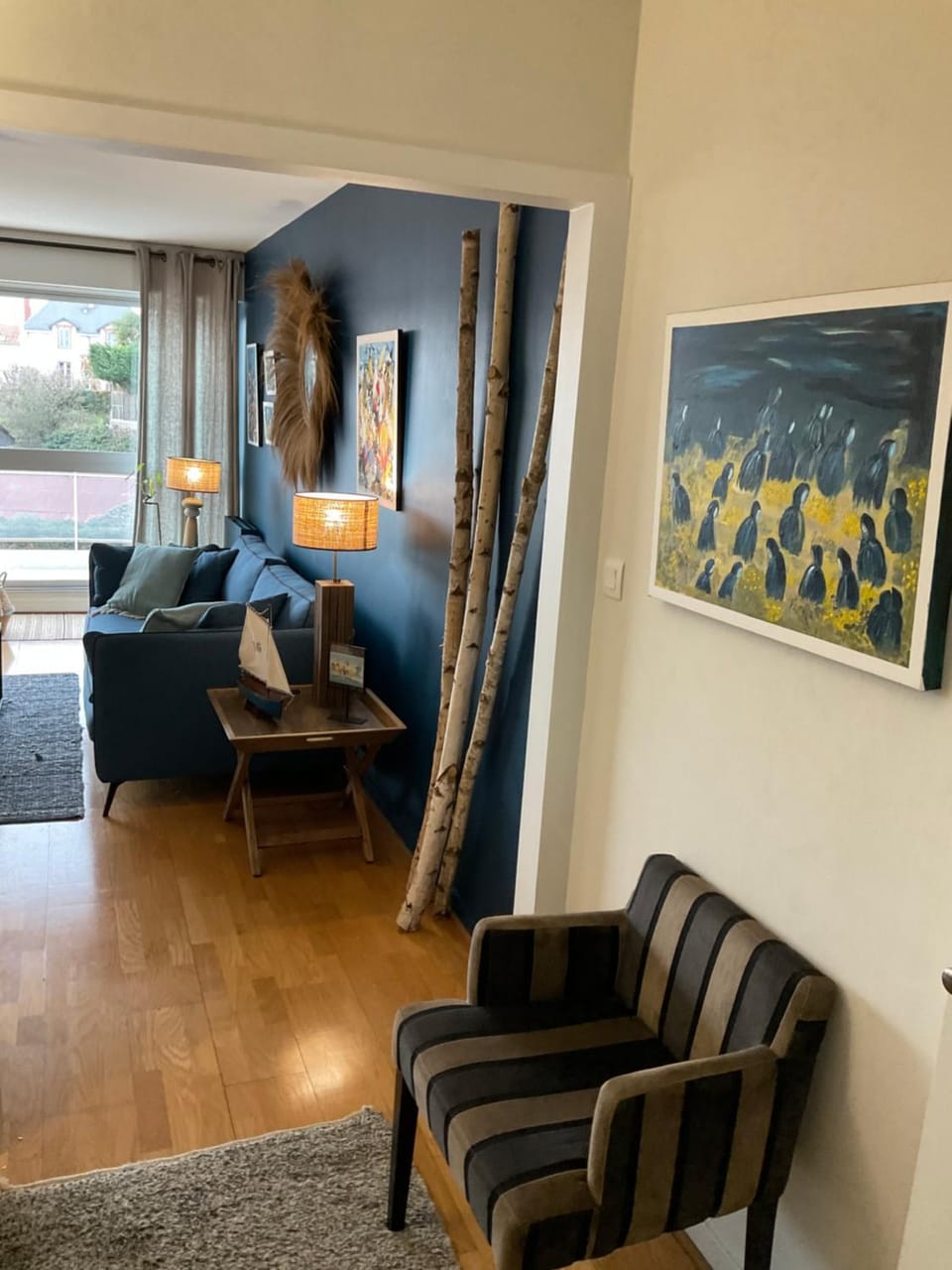 Property building, Seating area