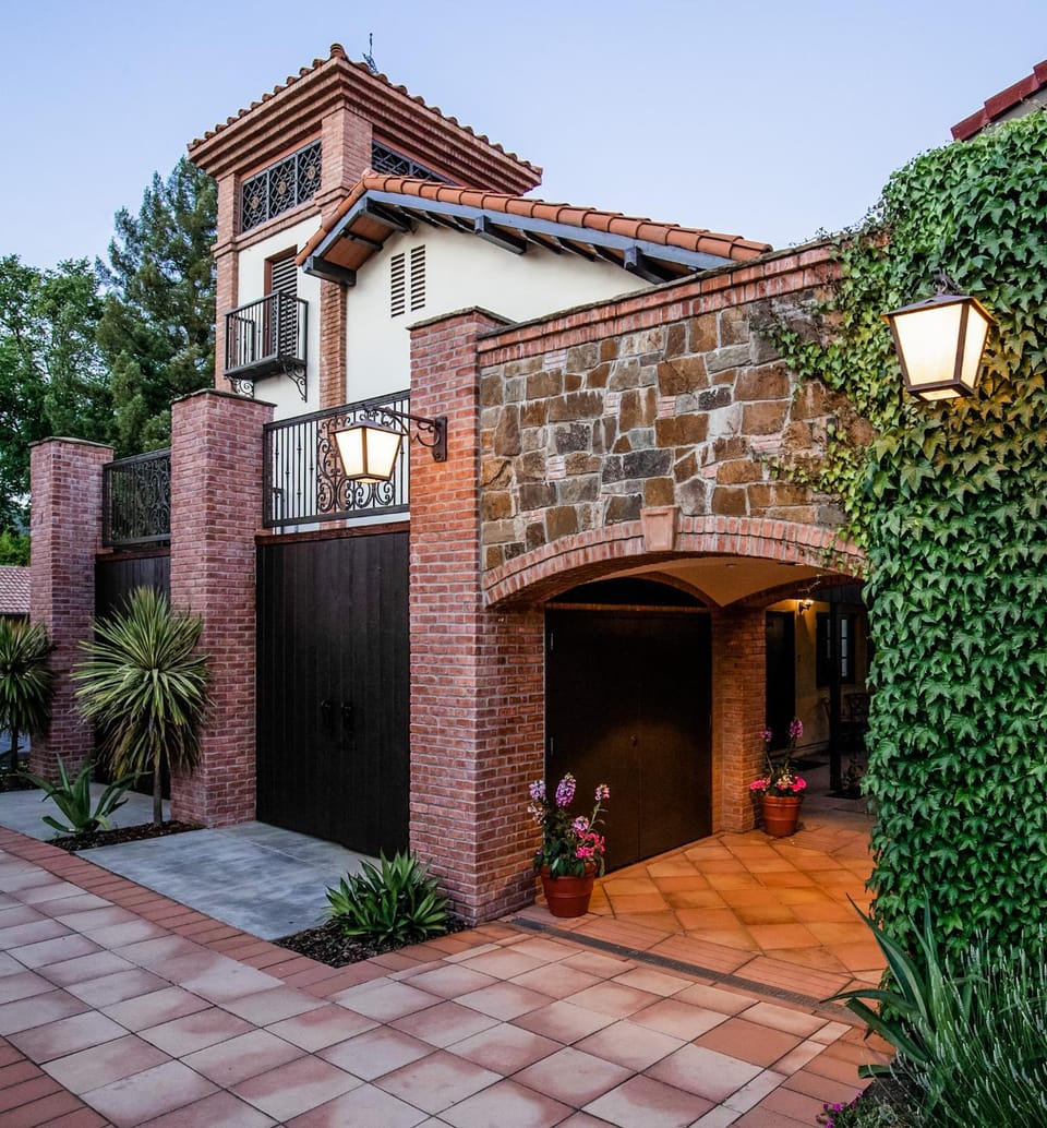 Roman Spa Resort Resort in Calistoga