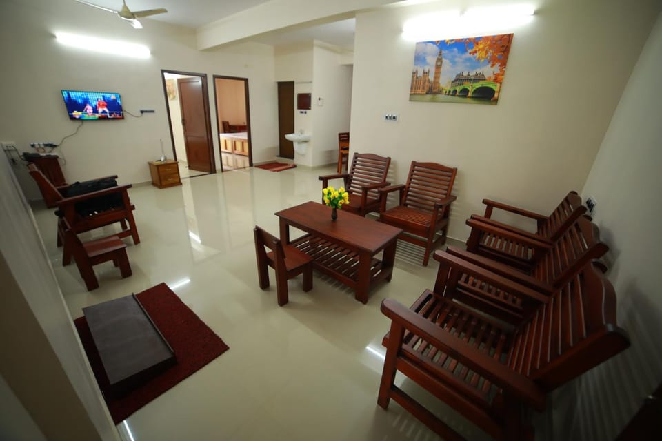 Communal lounge/ TV room