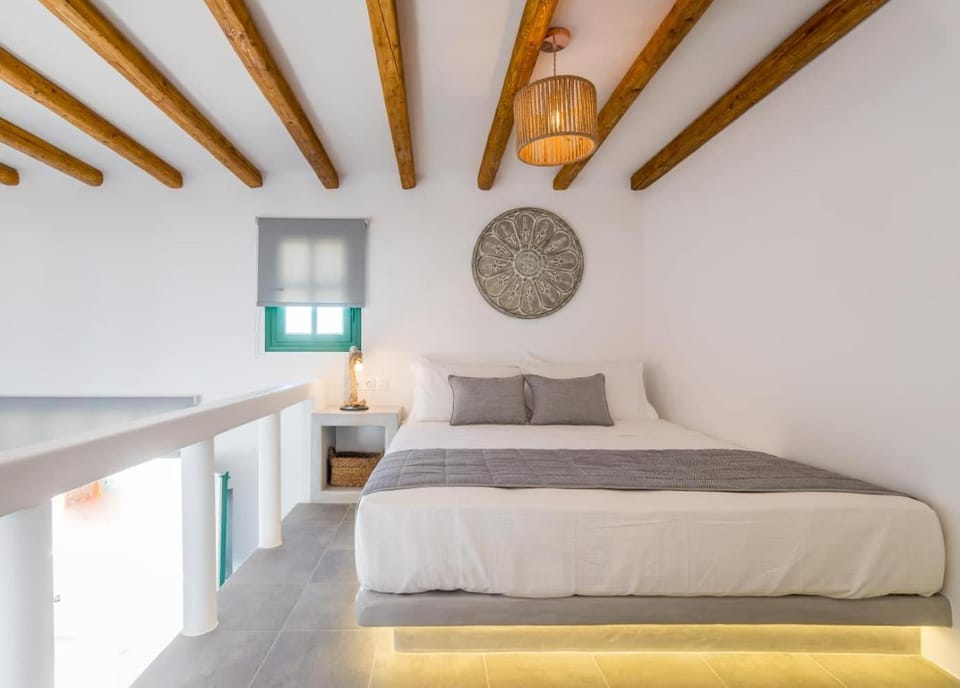 Bed, Decorative detail, Bedroom