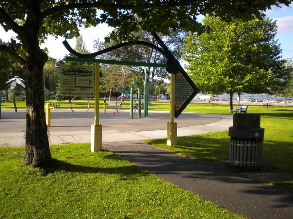 Children play ground, Area and facilities