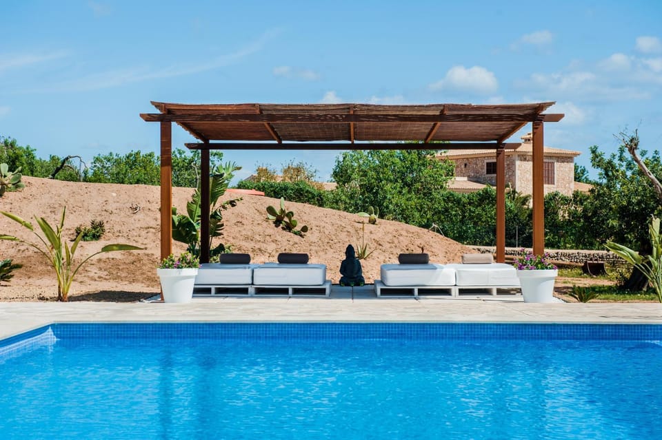 Property building, Swimming pool