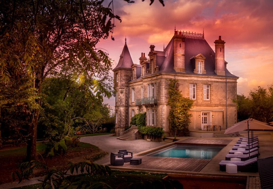 Property building, Swimming pool