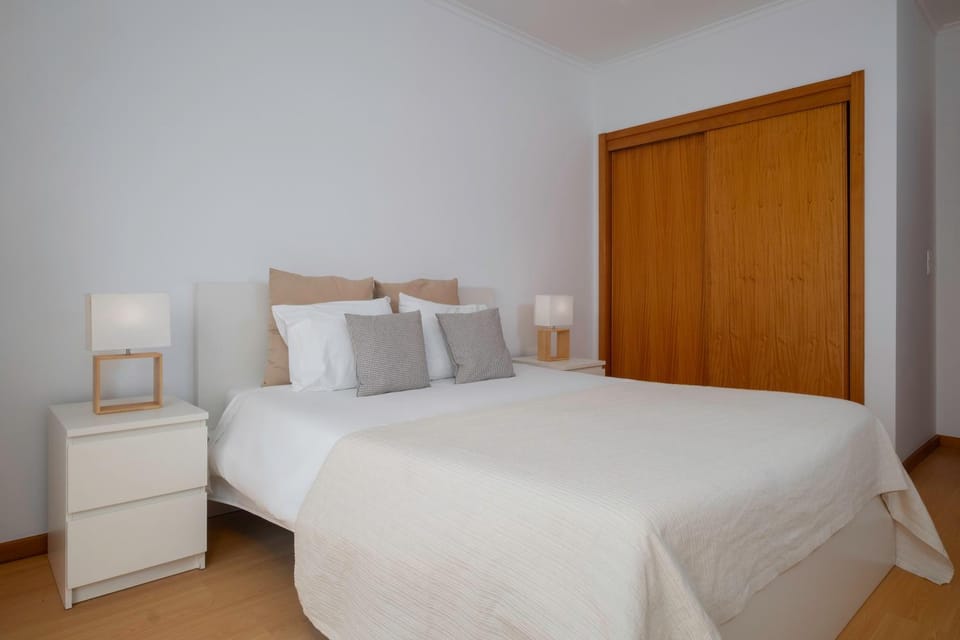 Bed, Bedroom, wardrobe