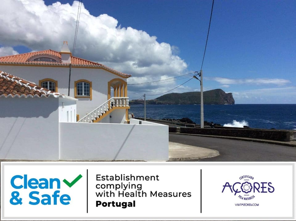 Sea view, Street view