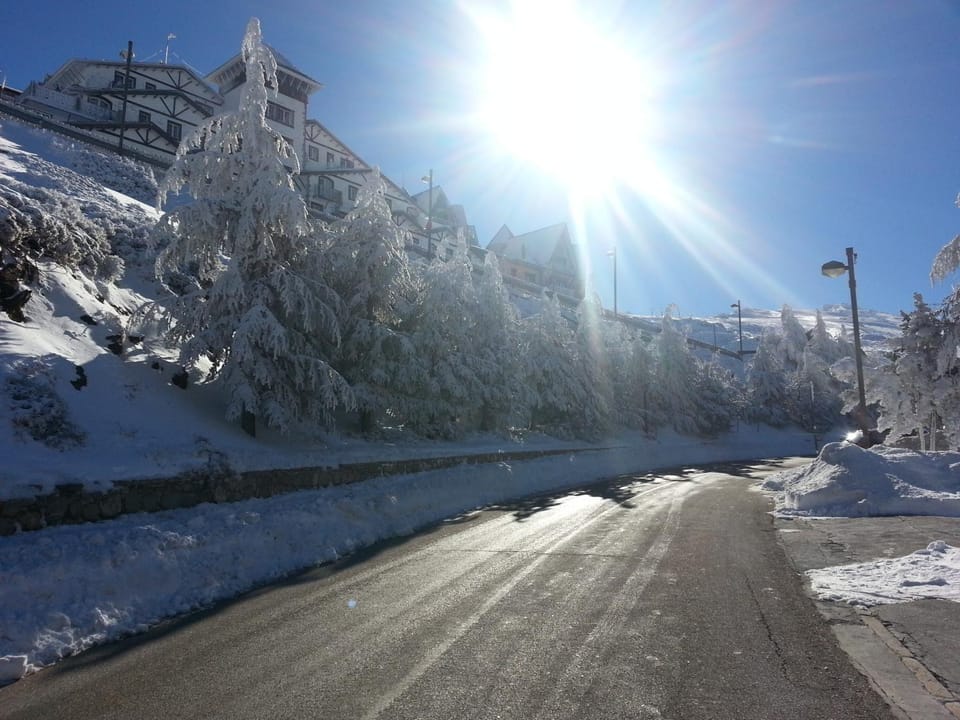 Skiing, Hiking