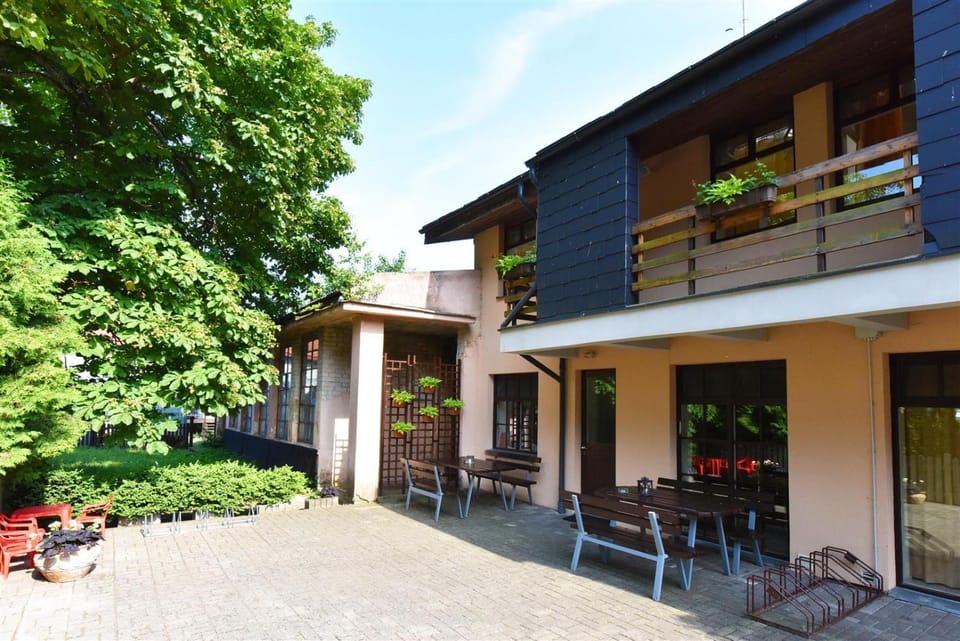Property building, Patio, Facade/entrance