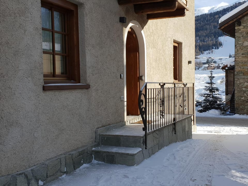 Property building, Winter