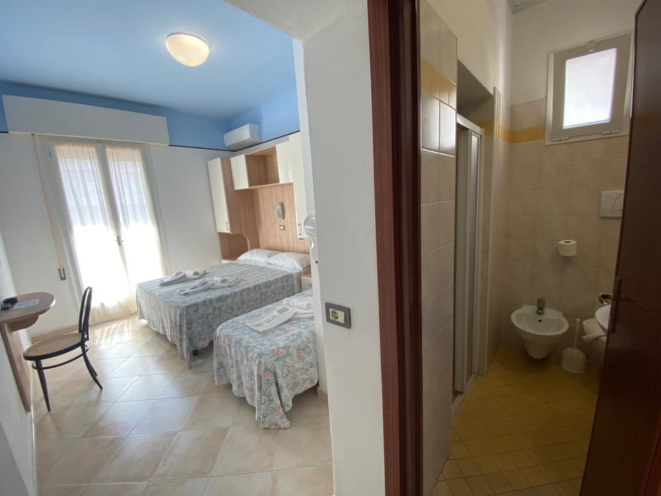 Bathroom, Photo of the whole room