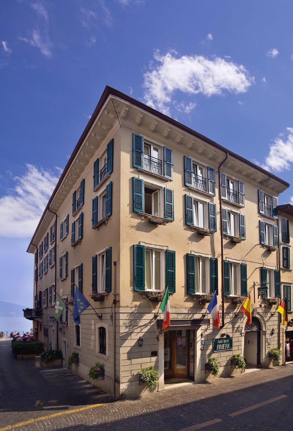 Property building, Facade/entrance, Property logo or sign, Property logo or sign