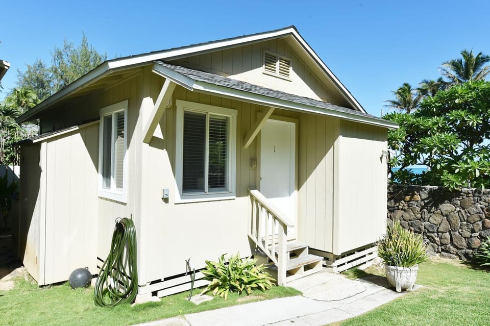 Waimanalo Beach Cottages Nature lodge in Honolulu