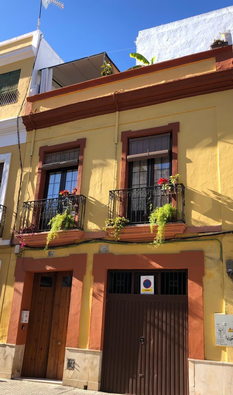 Property building, Facade/entrance, Internal: Not applicable to any particular room