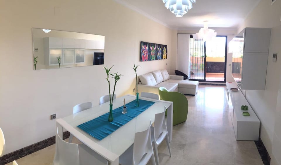 Living room, Seating area, Dining area
