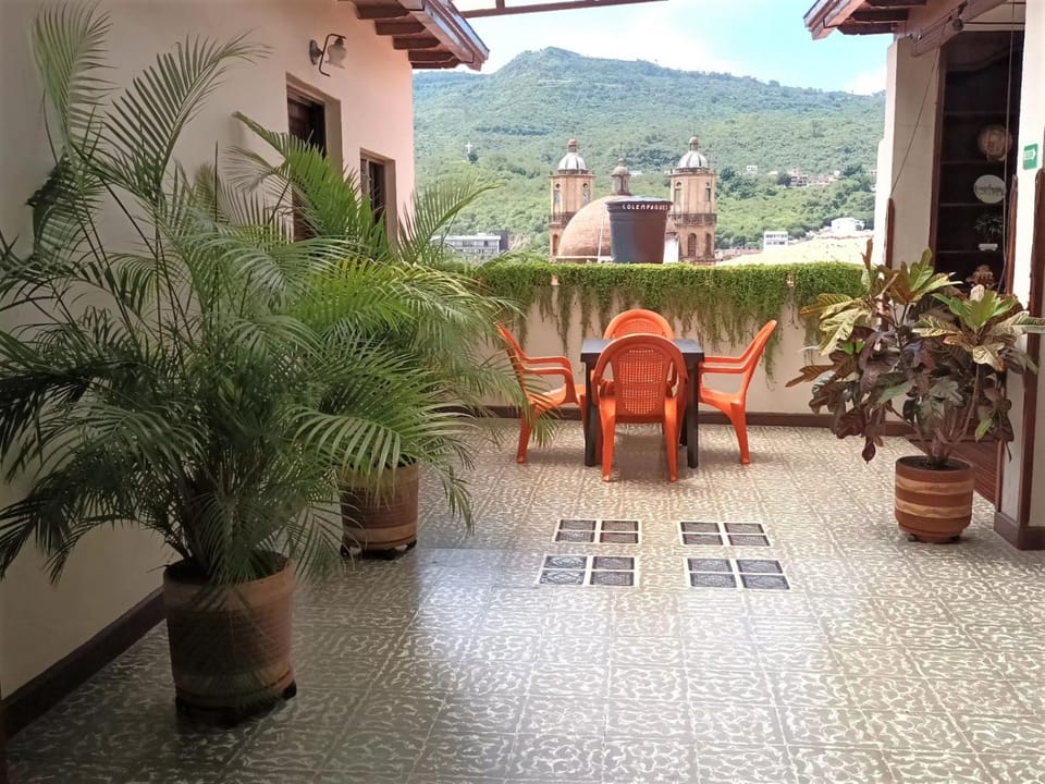 Balcony/Terrace, City view