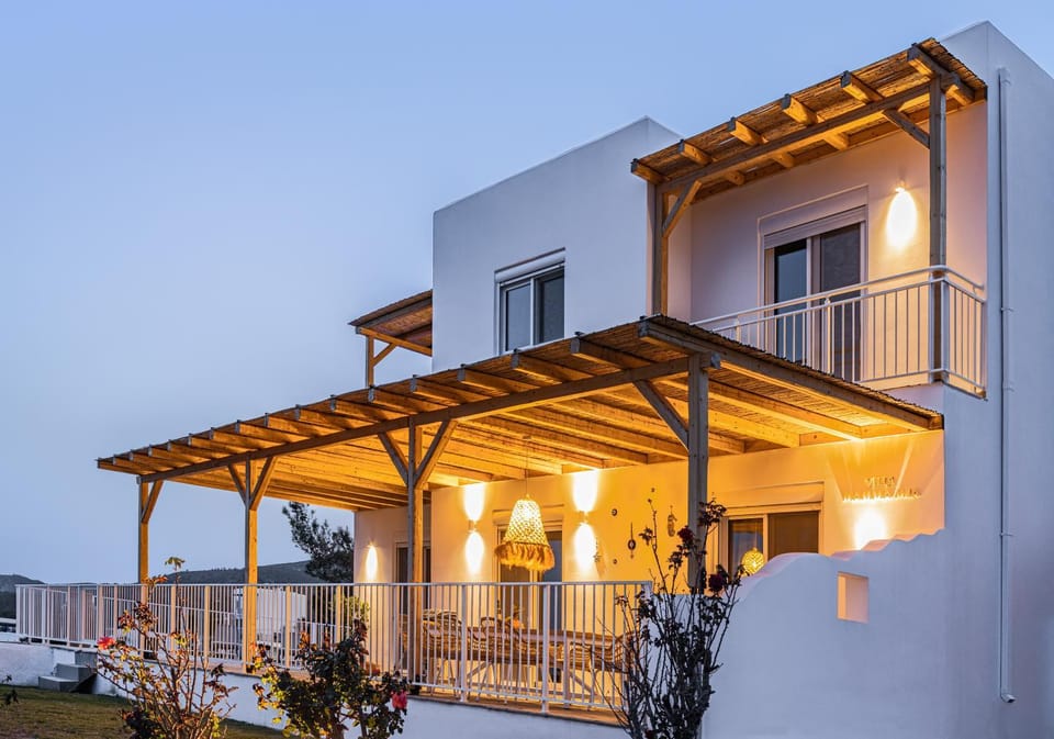Property building, Patio