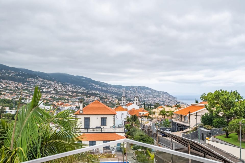 Eyes in the Sky Apartment in Funchal
