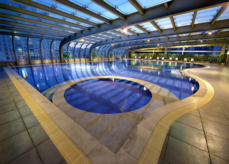 Swimming pool, Swimming pool