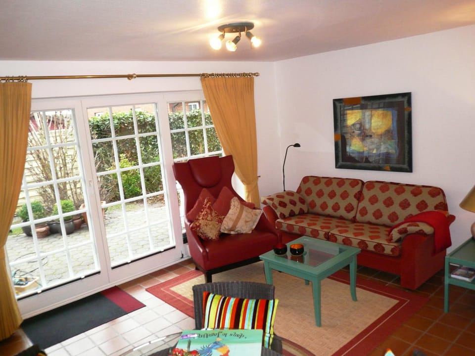 Living room, Decorative detail, Seating area