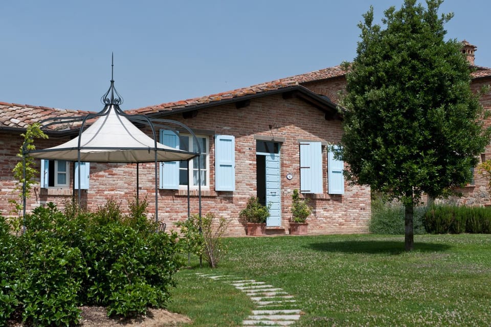 Property building, Garden