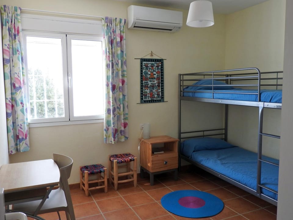 bunk bed