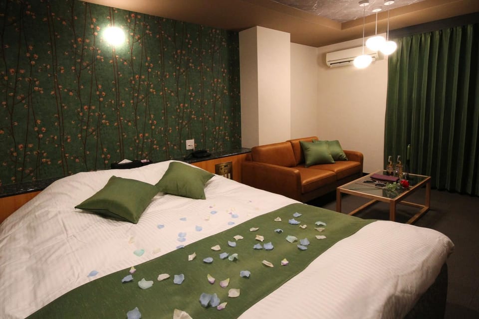 Hotel善界城 Love hotel in Japan