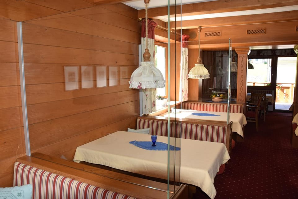 Hotel - Pension Fortuna Bed and Breakfast in Lech