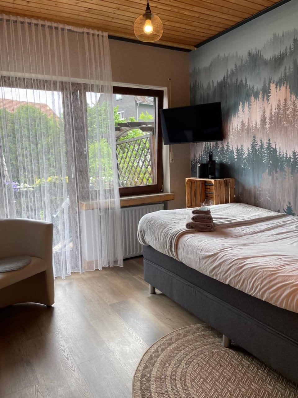 Bed, Photo of the whole room, Bedroom