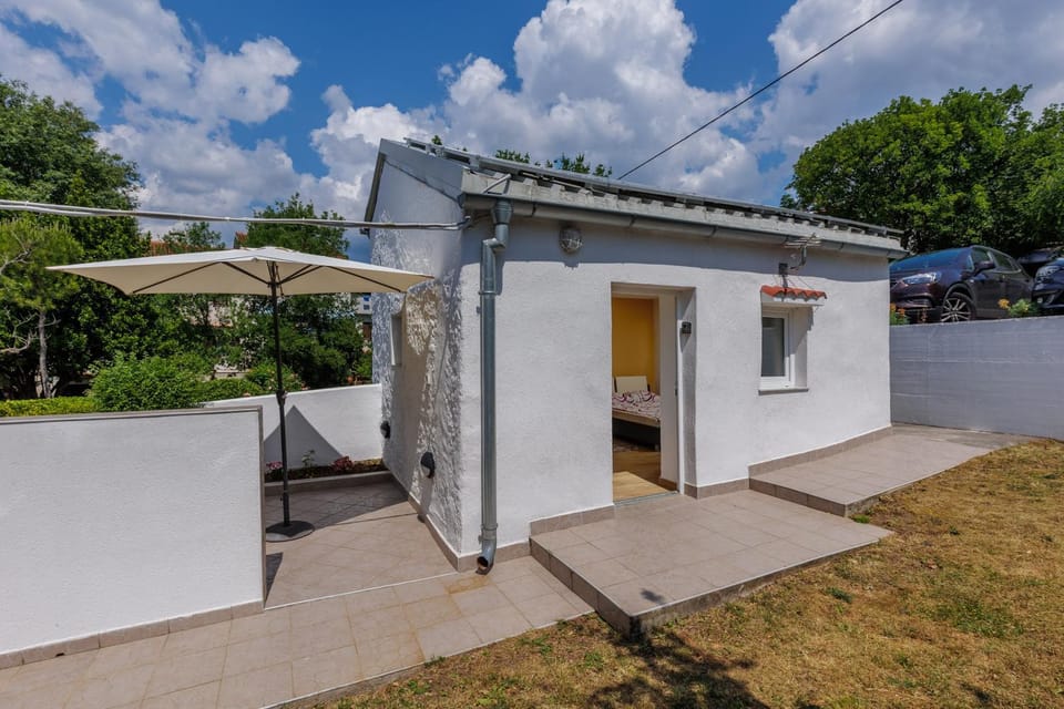 Property building, Patio