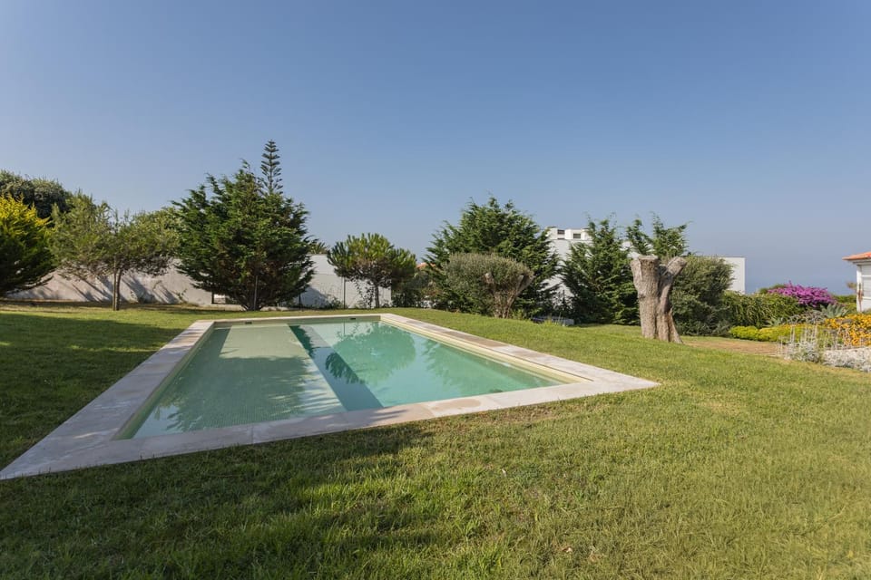 PG - Beach House House in Lisbon District