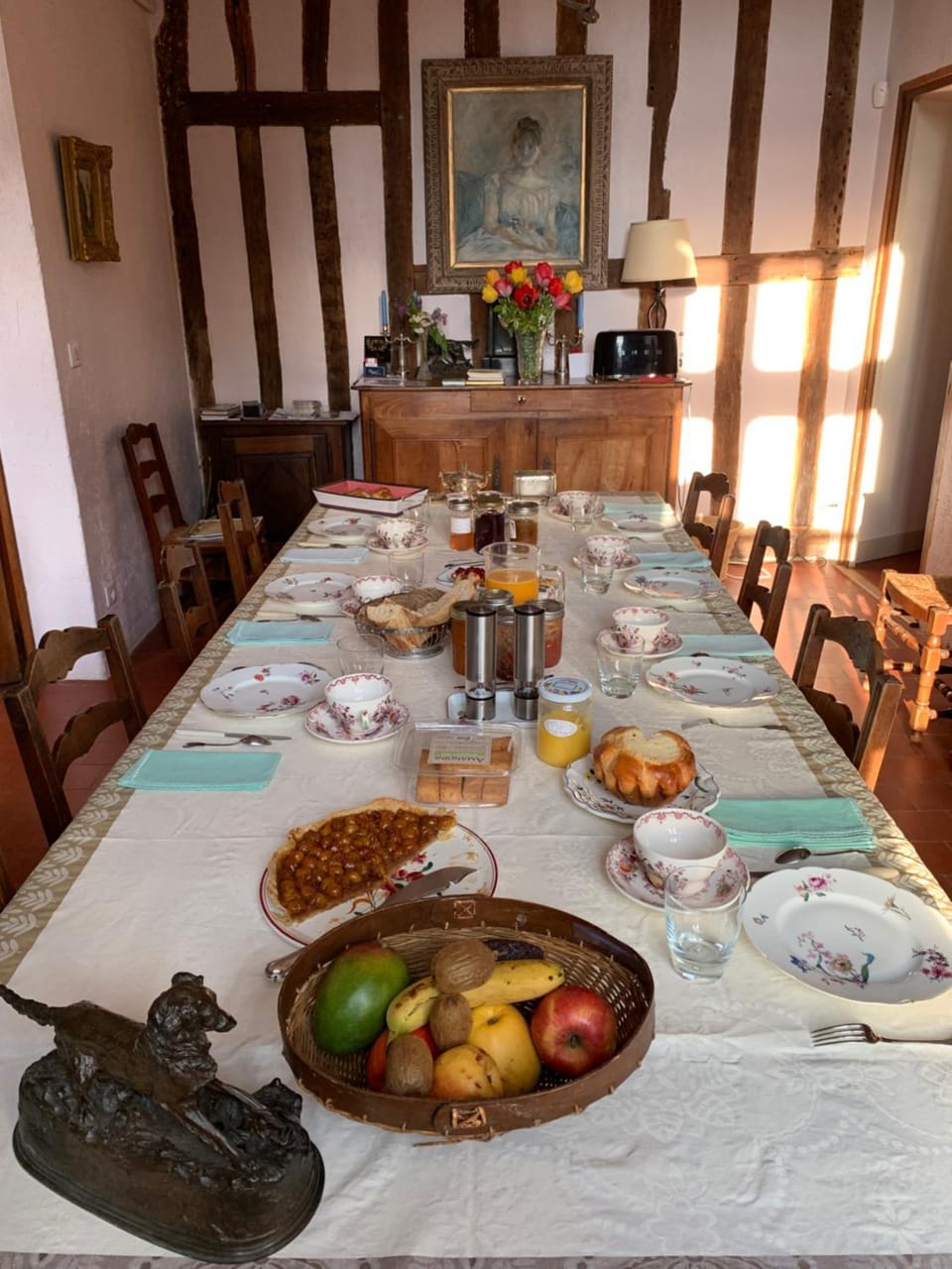Restaurant/places to eat, Dining area