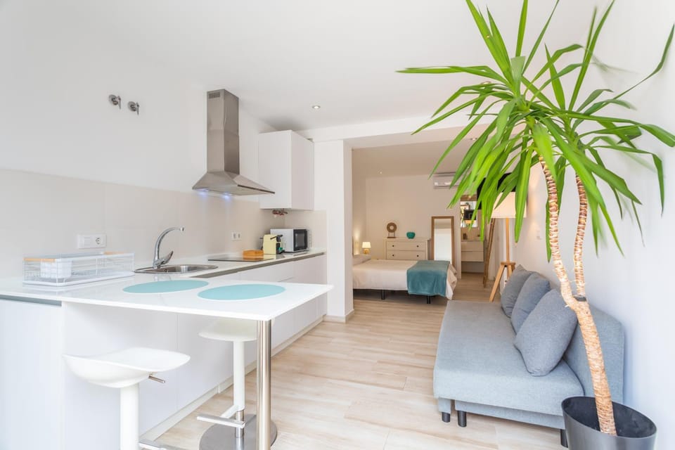 Kitchen or kitchenette, Living room