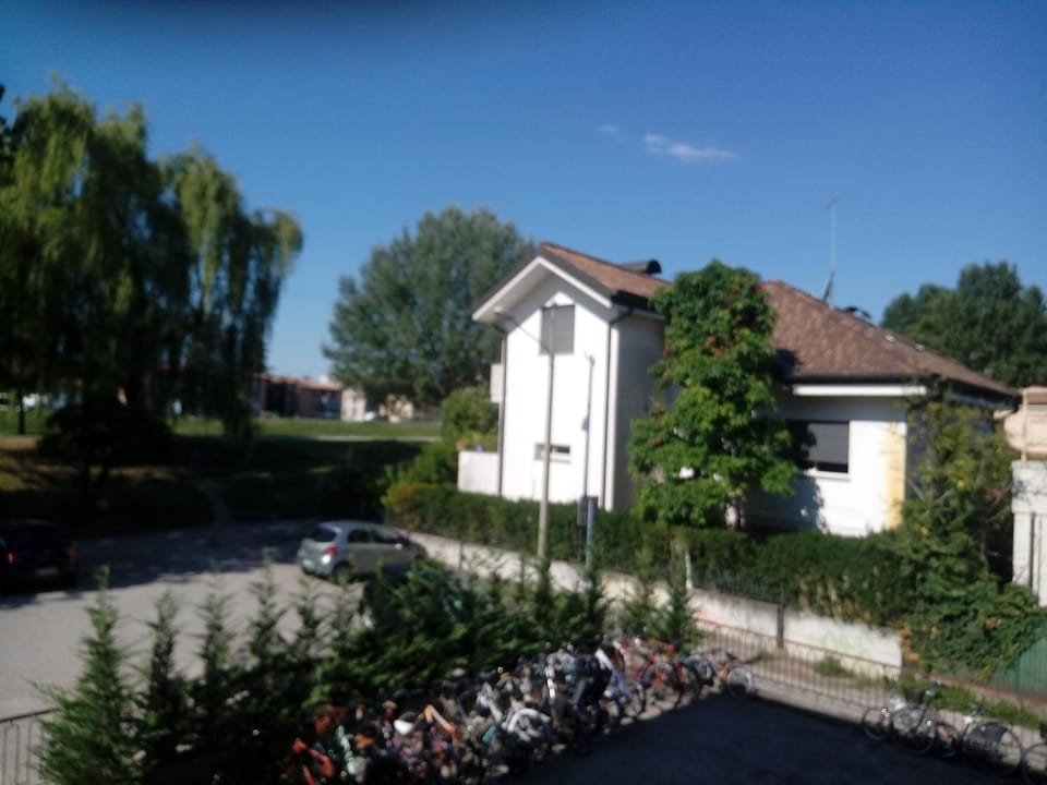 Vicino al Prato della Valle Park Free ! intero appartamento parcheggio facile di fronte Apartment in Padua