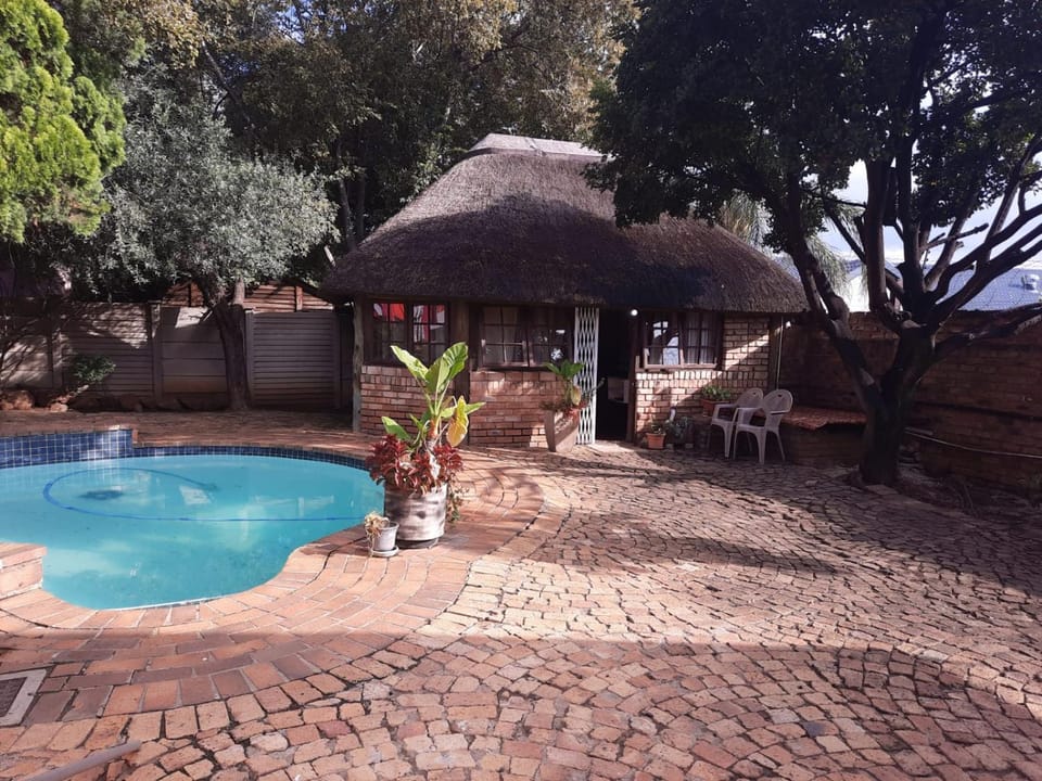 Garden, Pool view, Swimming pool