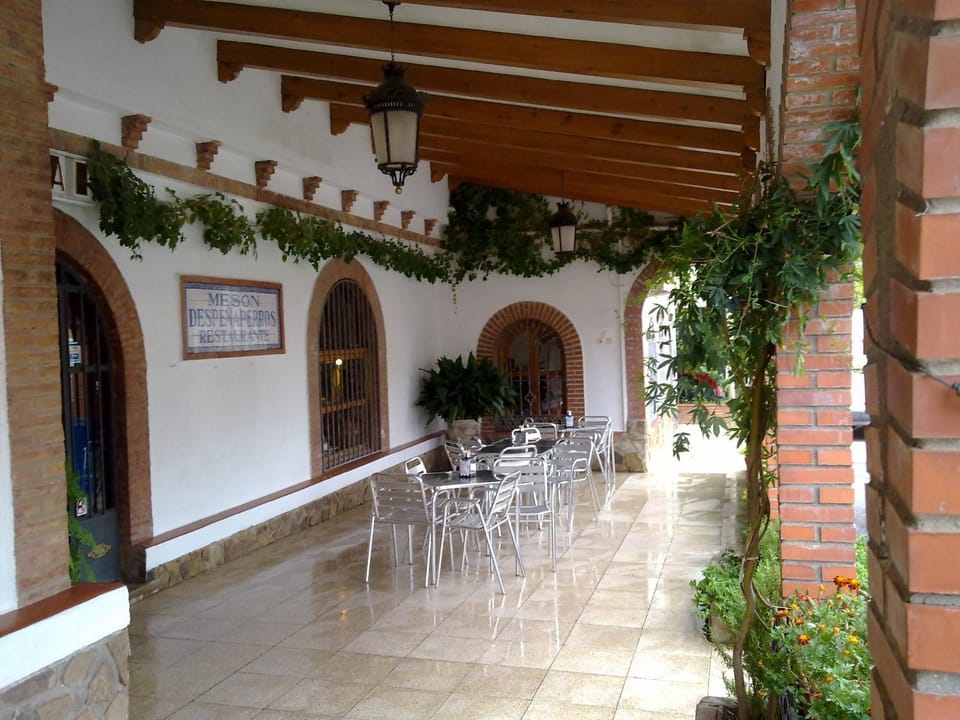 Facade/entrance, Lobby or reception, Lounge or bar
