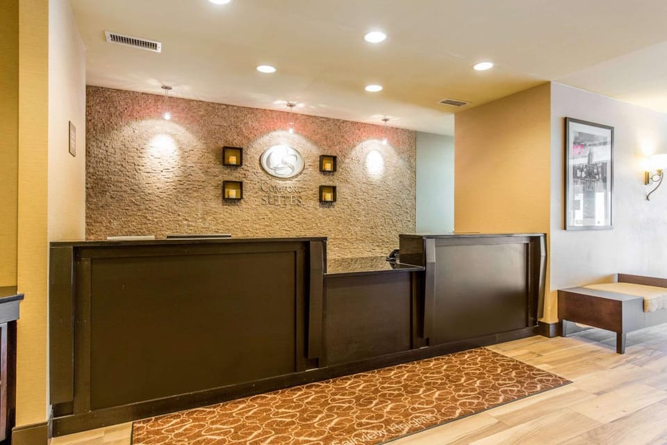 Lobby or reception, On site