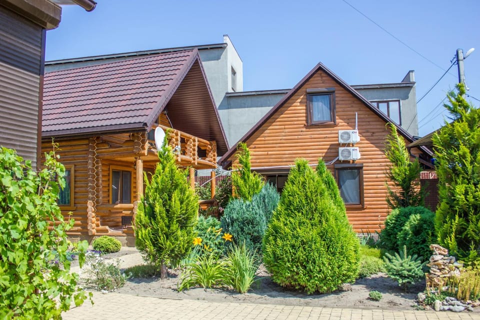 Property building, Garden