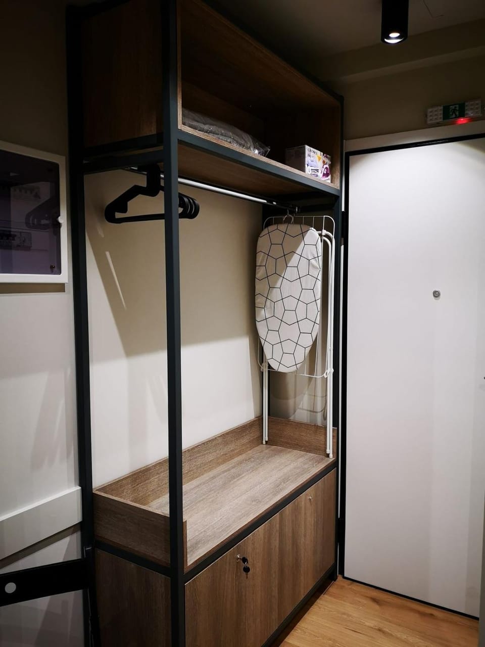 wardrobe