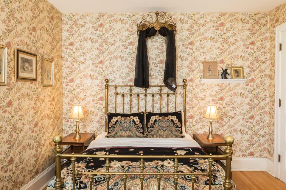Ringling House Bed & Breakfast Bed and Breakfast in Baraboo